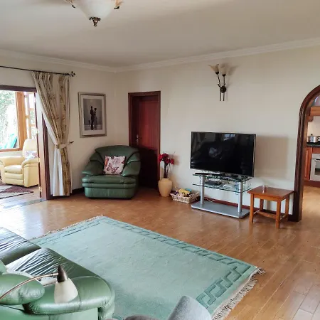 Volkkanrentals Baljat Villa *