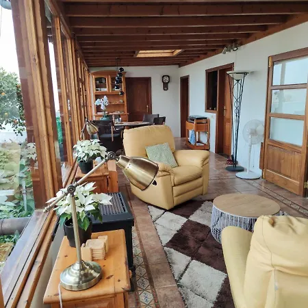 Volkkanrentals Baljat Villa